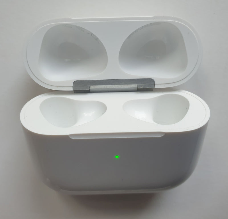 Apple AirPods 3. Generation Ladecase - Quipment Swiss